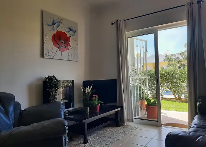 Sun & Pool Holiday Apartment *