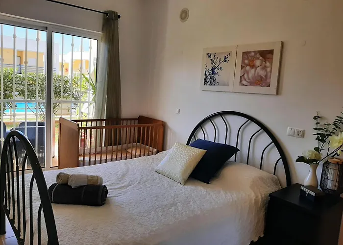 Sun & Pool Holiday Apartment