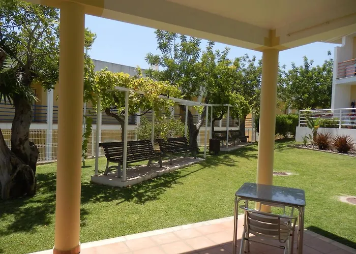 Sun & Pool Holiday *